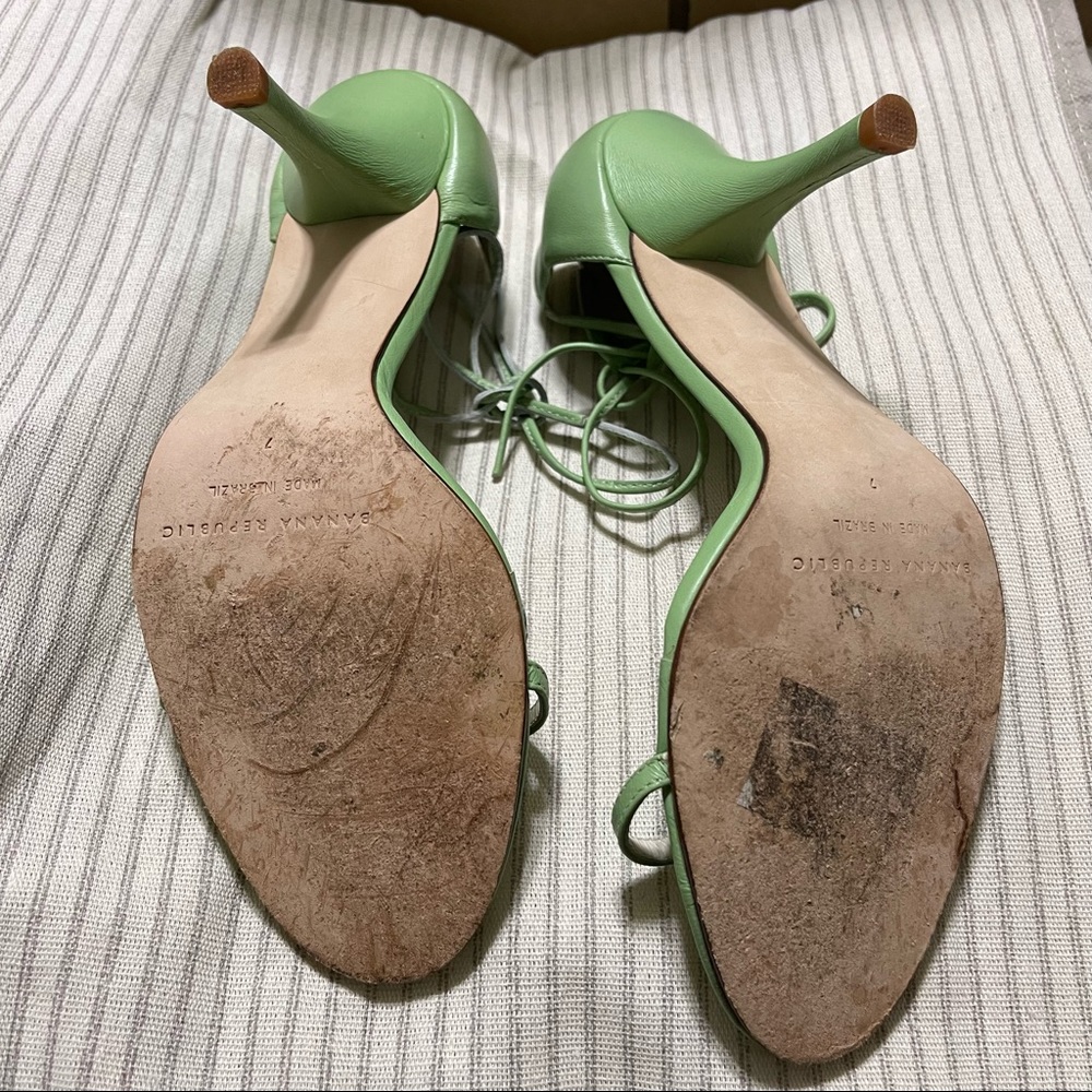Banana Republic Y2K Heels - Picture 4 of 6